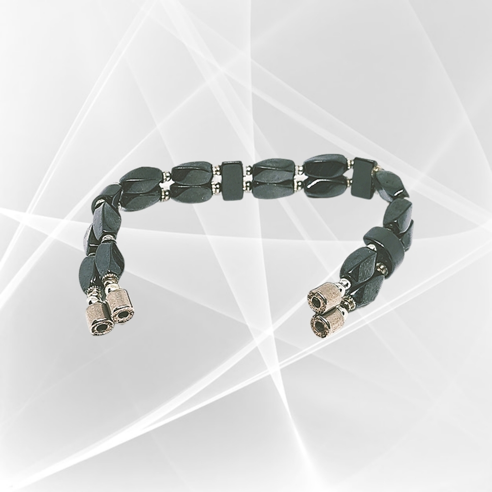 🌲10/$20. Dark Gray Hematite Beaded Bracelet with Magnetic Closure - Picture 7 of 7